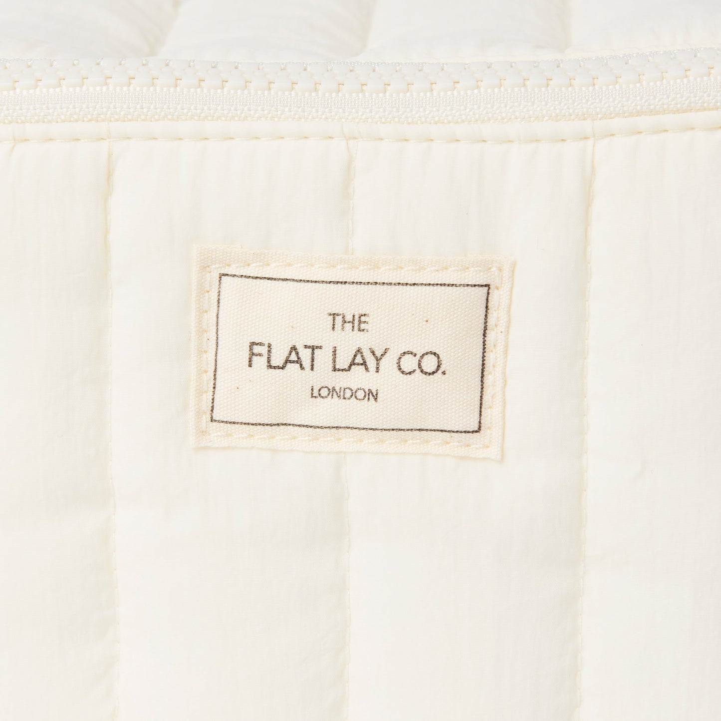 Marshmallow Flat Lay Makeup Box Bag - Vanilla