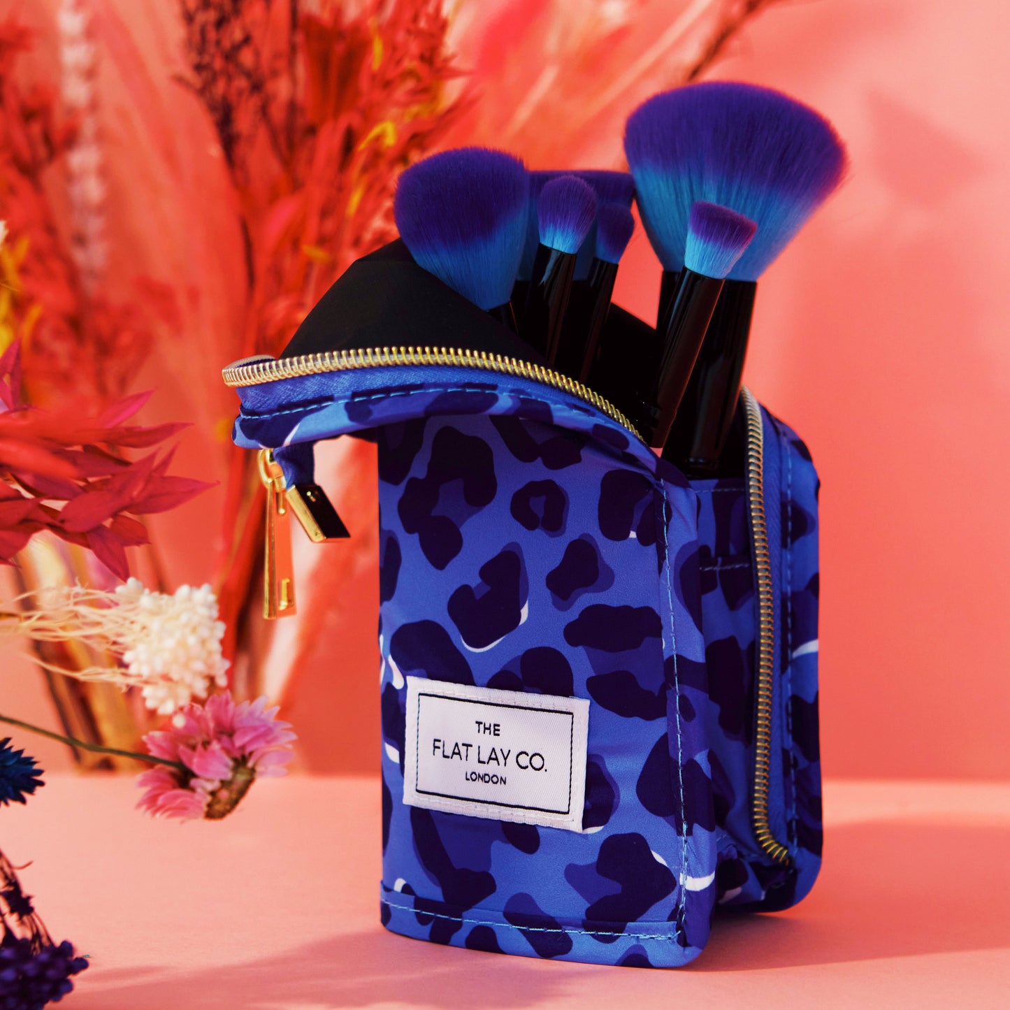 Standing Brush Case - Blue Leopard