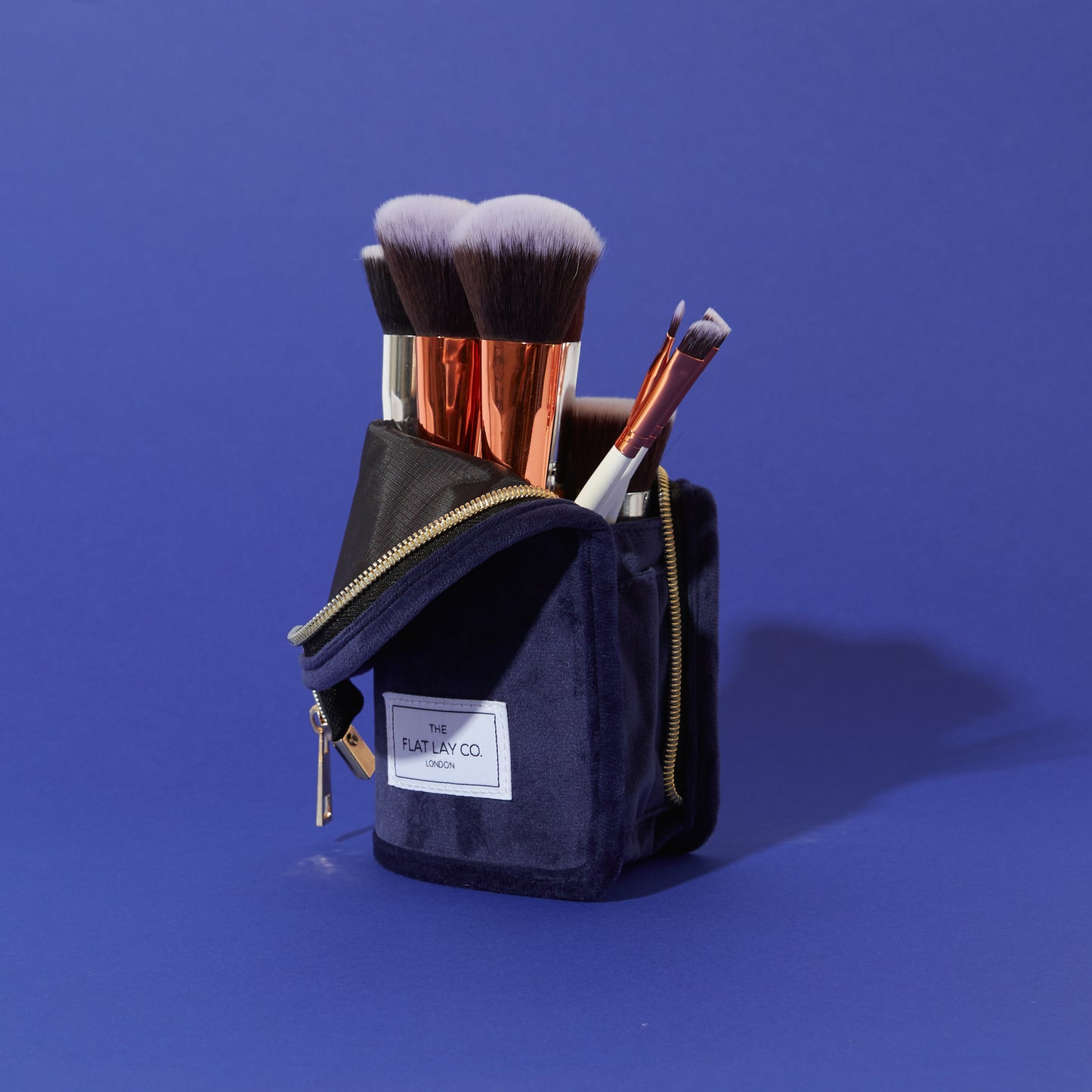 Standing Brush Case - Deep Blue Velvet