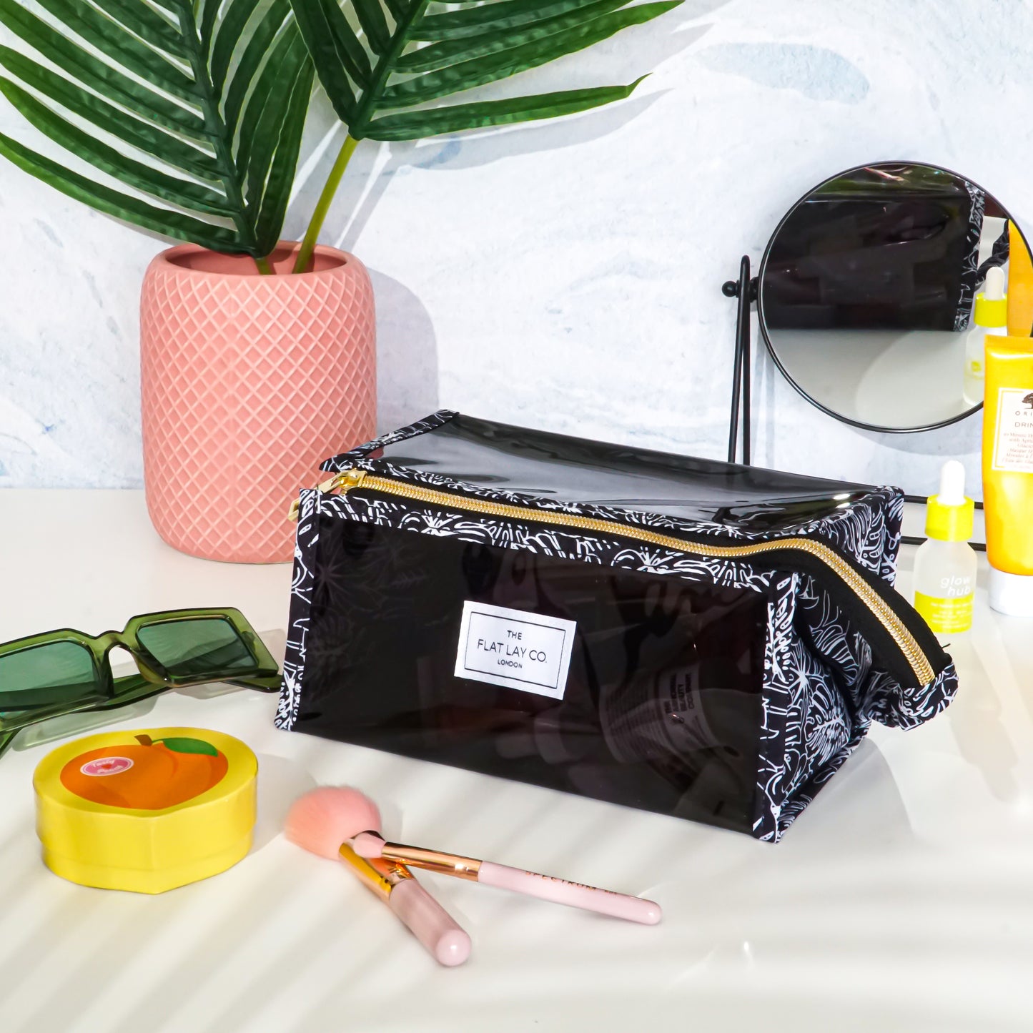 Jelly Open Flat Box Bag in Black Tropical